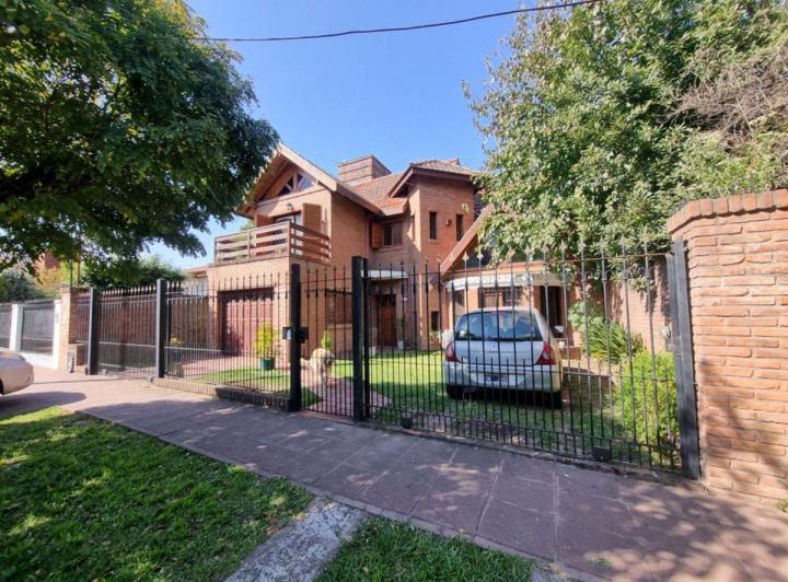 VENTA CASA CHALET 5 AMB. SAN MIGUEL PILETA 1