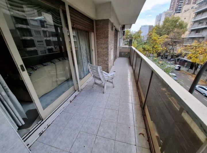 VENTA DEPTO SEMIPISO 4 AMB FLORES BALCÓN 2 COCHERA 5