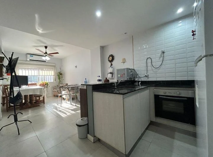 VENTA PH 4 AMB-PBCON PATIO Y COCHERA-V. URQUIZA 2