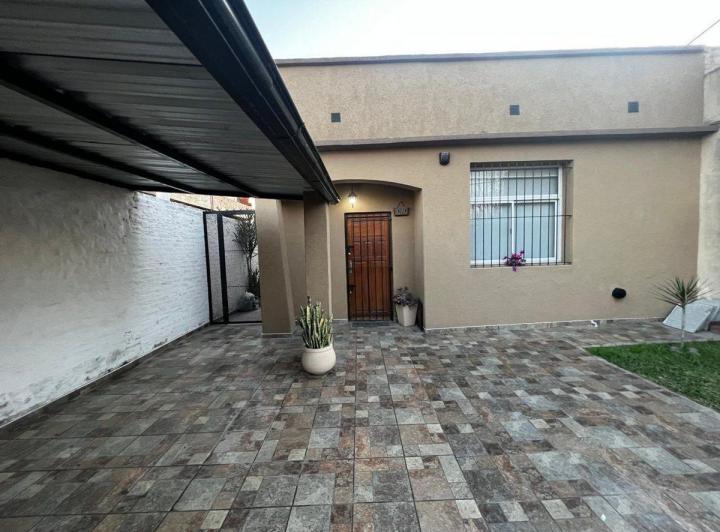CASA EN ALQUILER SANTA PAULA IDEAL FAMILIA TIPO 2