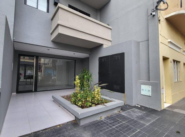 ALQUILER MONOAMBIENTE CON BALCÓN EN SANTOS LUGARES 4