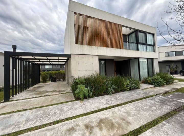 VENTA CASA AYRES PLAZA 6 AMB. 710 M2 LOTE - PILAR 2