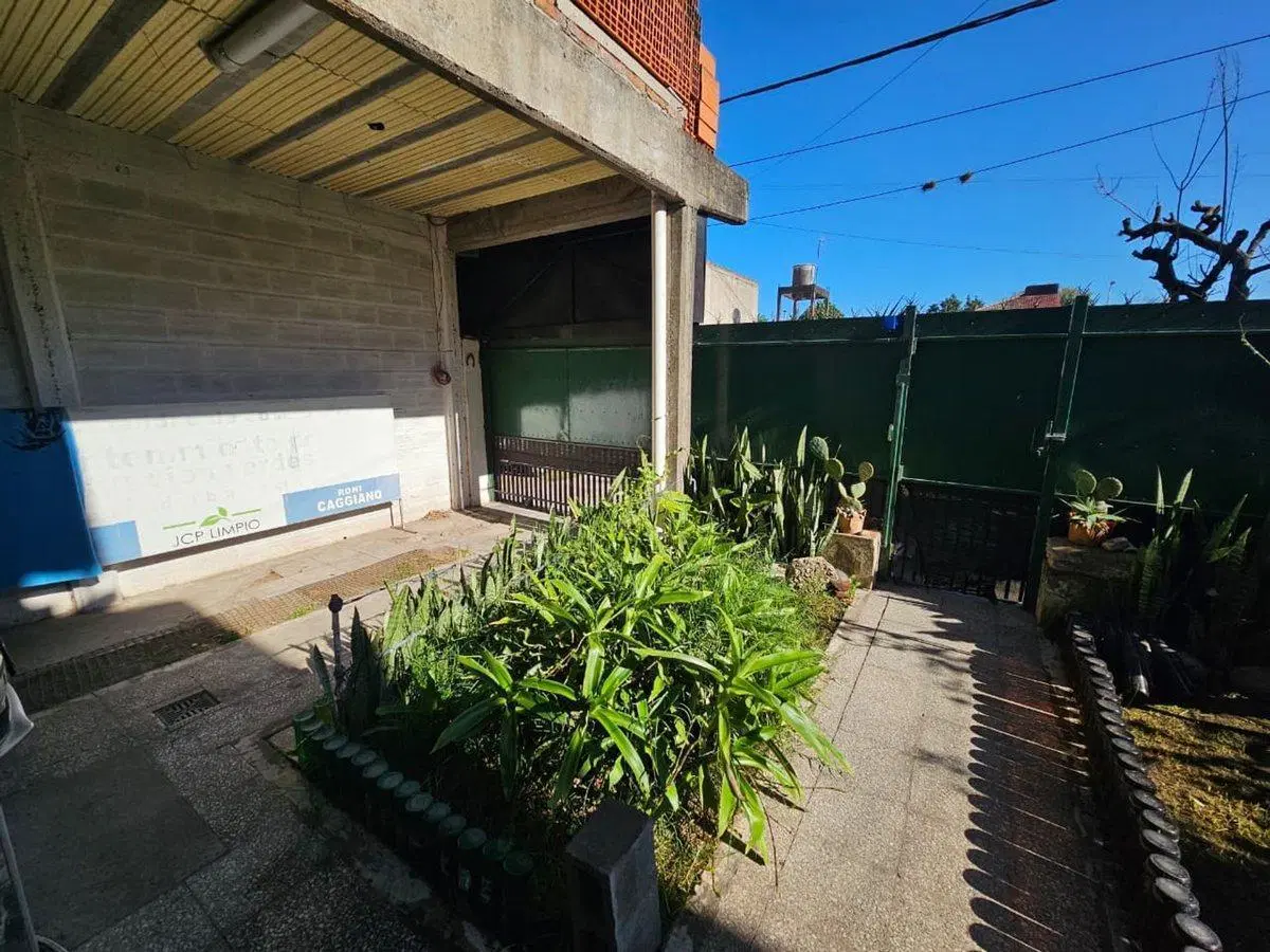 VENTA CASA 5 AMBIENTES CENTRO DE JOSE C PAZ 5