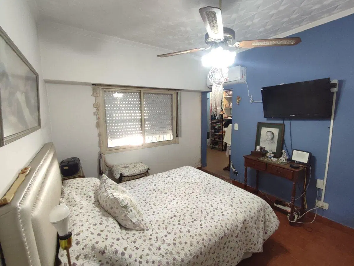 CASA 4 AMBIENTES VENTA BELLA VISTA-COCHERAS,JARDÍN 2