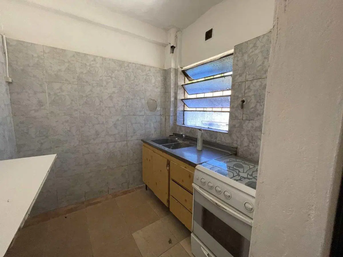 VENTA PH + LOCAL ZONA COMERCIAL ADOLFO SOURDEAUX 4