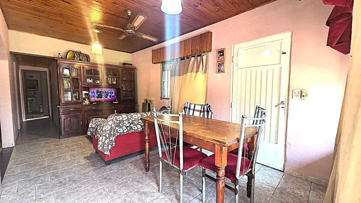VENTA CASA JOSE C PAZ 3 DORMITORIOS 4