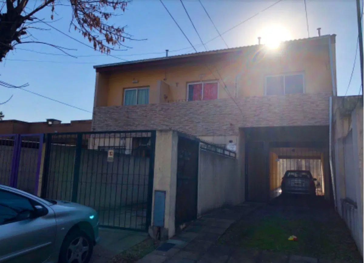 VENTA 2 AMBIENTES MAS ENTREPISO, COCHERA, MUÑIZ 3