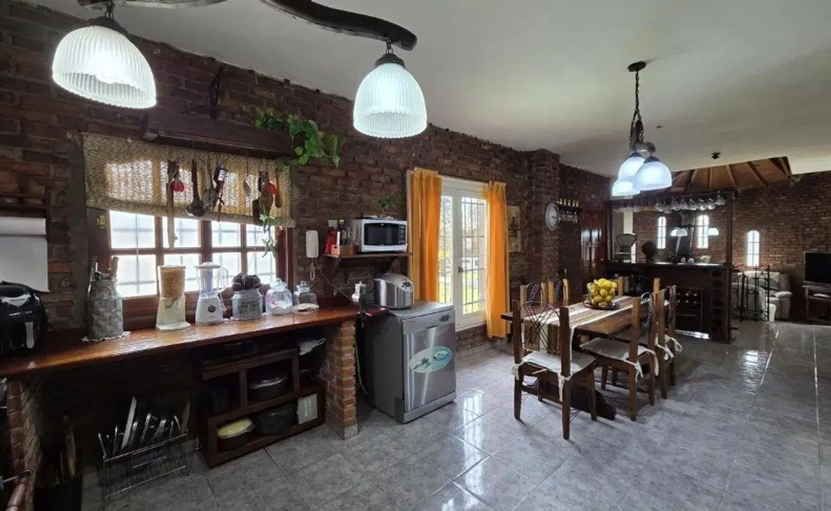 VENTA CASA 4 AMBIENTES SAN MIGUEL AMPLIO PARQUE 5