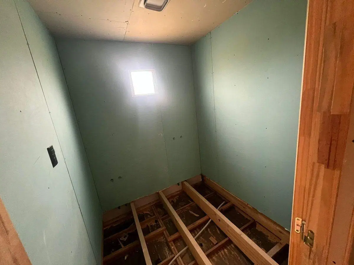 VENTA LOTE 200 M2 C PREFABRICADA B C PORTON DERQUI 4