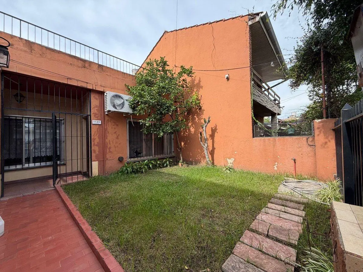 VENTA CASA 3 AMB COCHERA, A.CREDITO-VILLA ADELINA 2