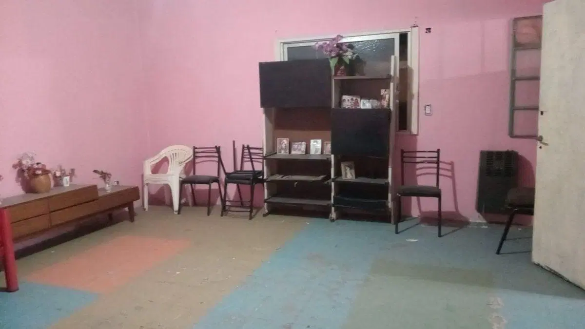 VENTA  CASA  3 AMB MORENO 2