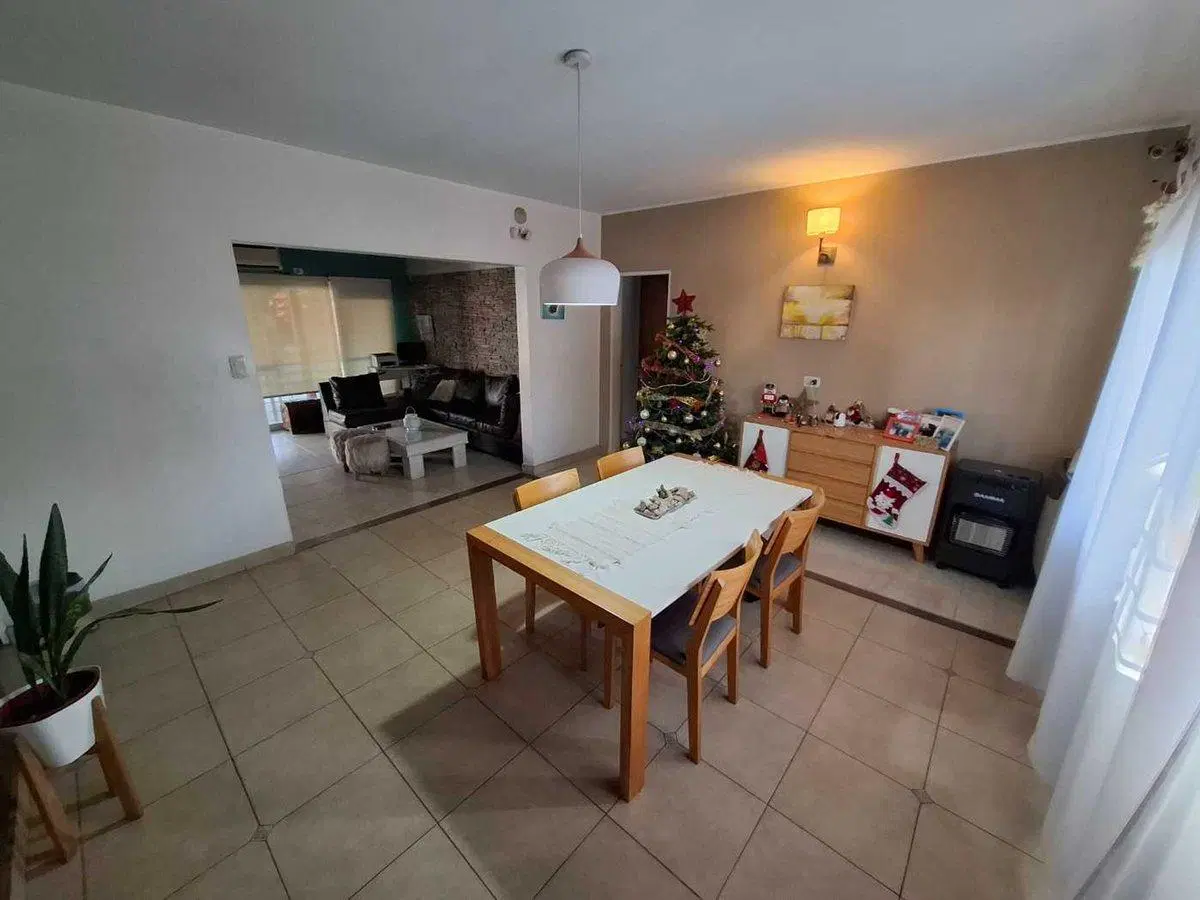 VENTA CASA ITUZAINGÓ 4 AMB PILETA PATIO 2 COCHERAS 4
