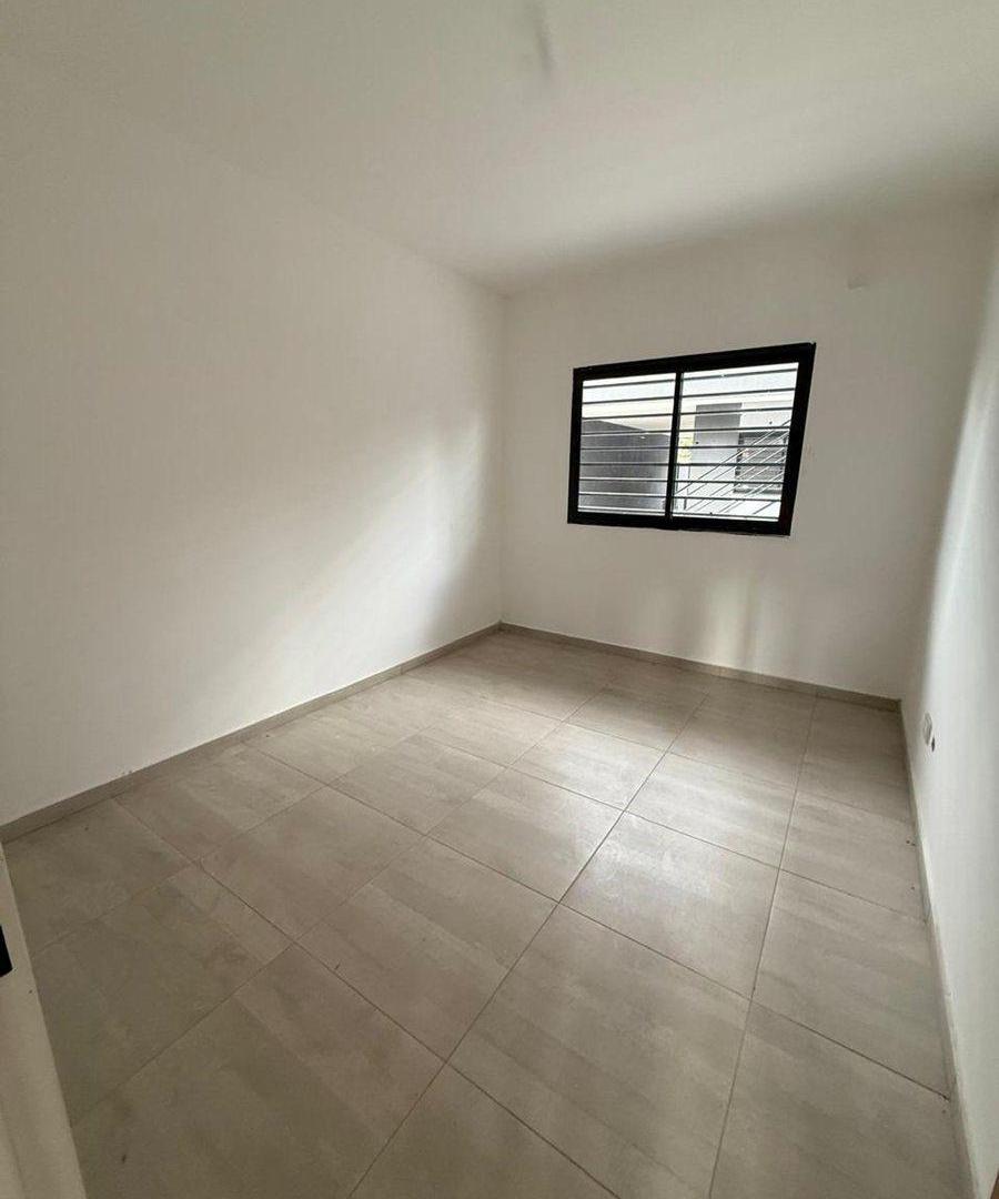 DEPARTAMENTO 3 AMB. C/ PATIO Y COCHERA
