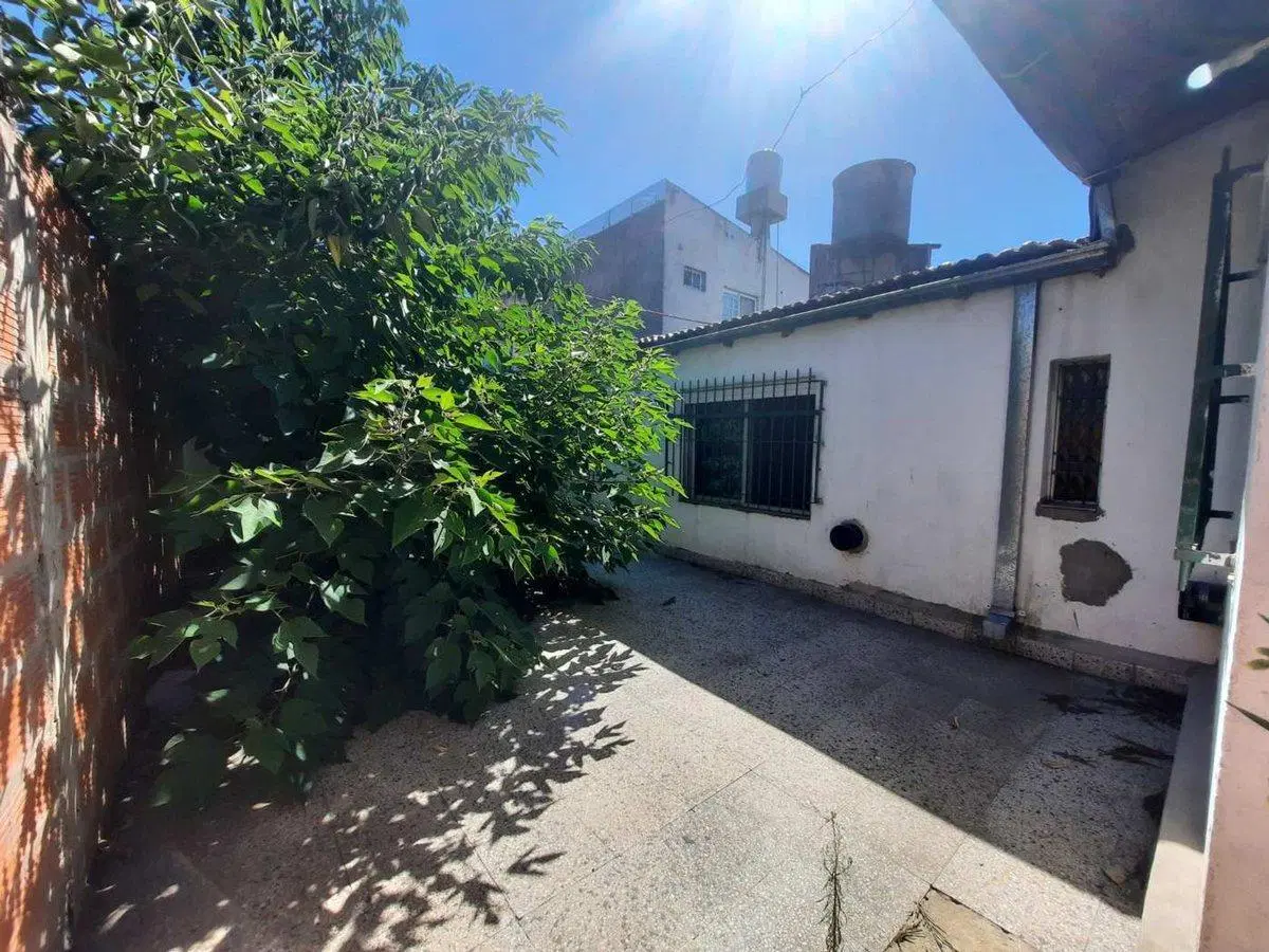 Venta PH al fondo 3 ambientes A Modernizar 2