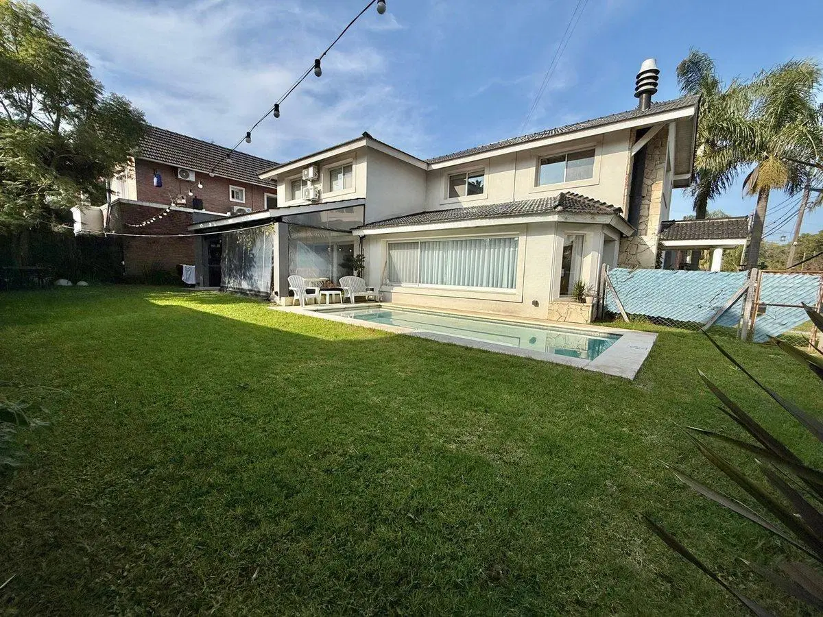 VENTA DE CASA EN BARRIO SAN MIGUEL DE GHISO 3