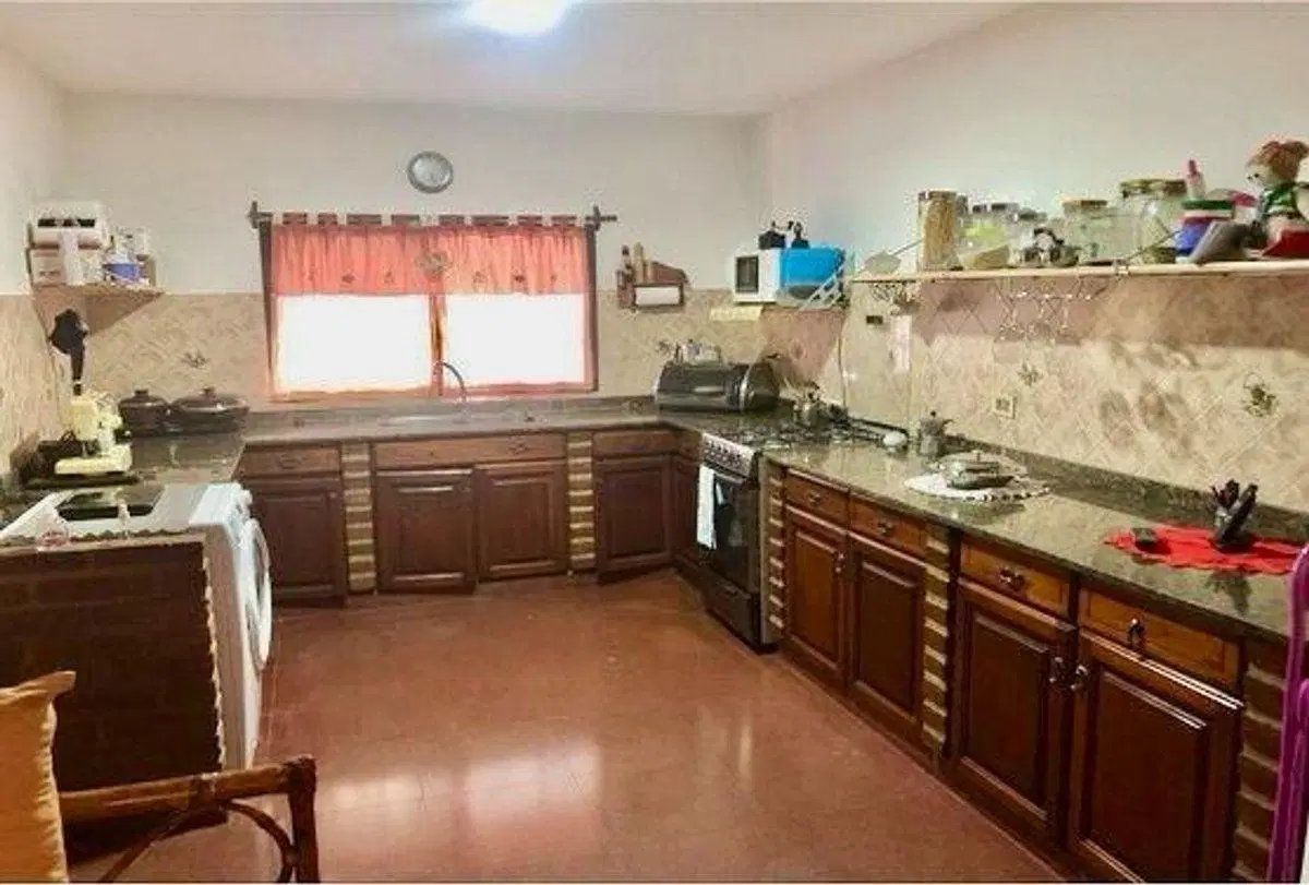 VENTA CASA 3/4  AMBIENTES MARTIN CORONADO 5
