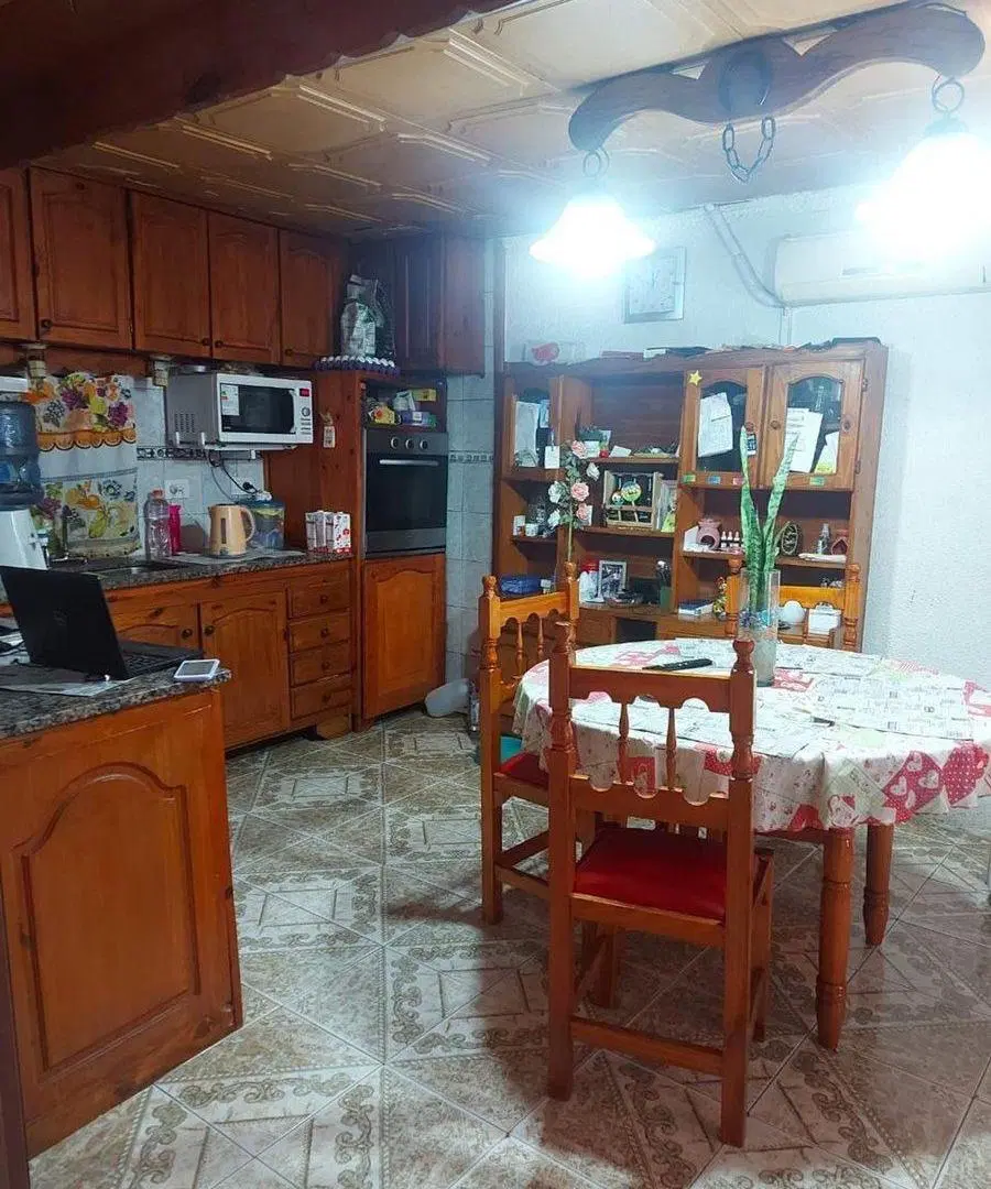 CASA MULTIFAMILIAR- CASTELAR, MORON 2