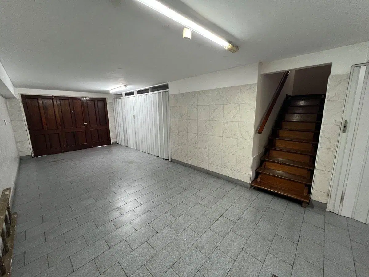 VENTA TRIPLEX 5 AMB CON JARDIN Y PARRILLA EN MORÓN 2