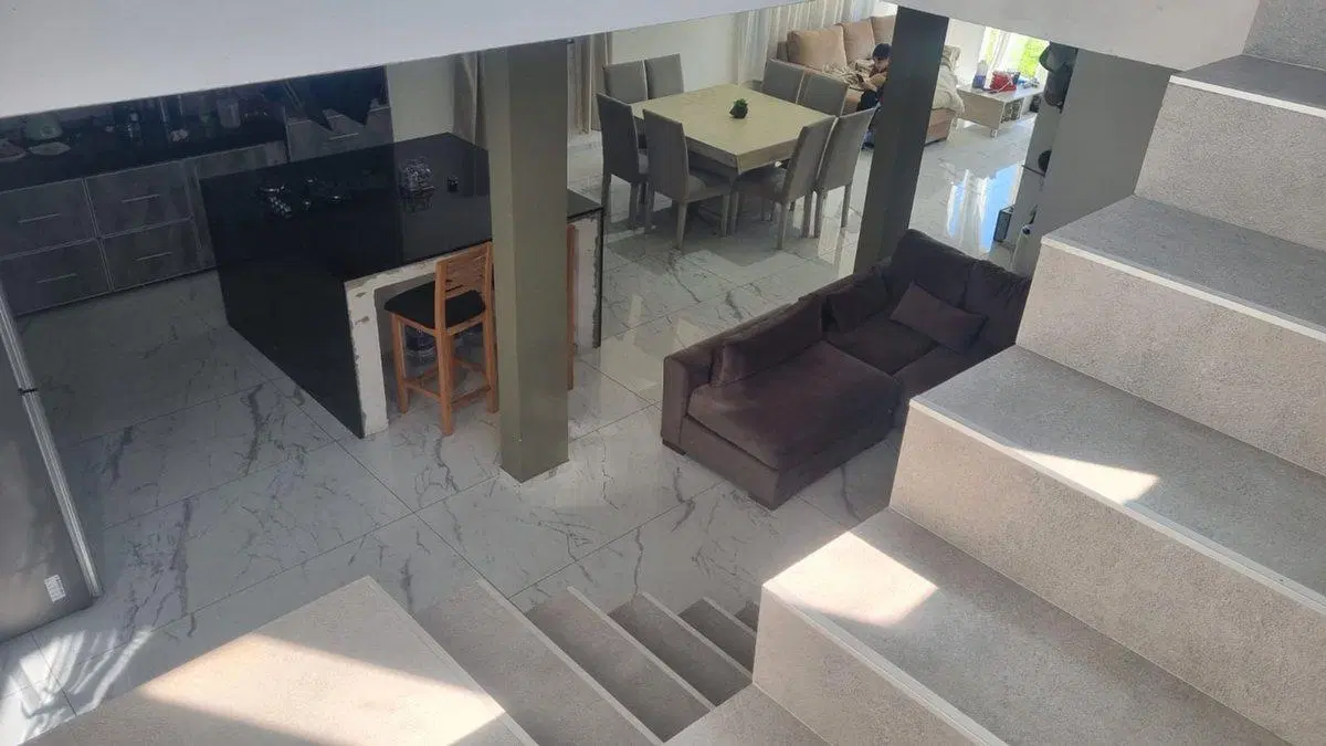 VENTA CASA 4 AMB Y LOTE LOMA LINDA 3