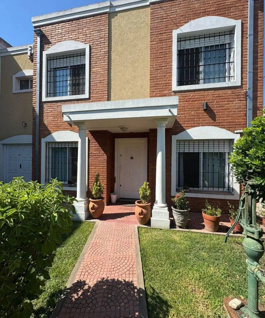 VENTA CASA 5 AMB CON QUINCHO COCHERA - HURLINGHAM 4