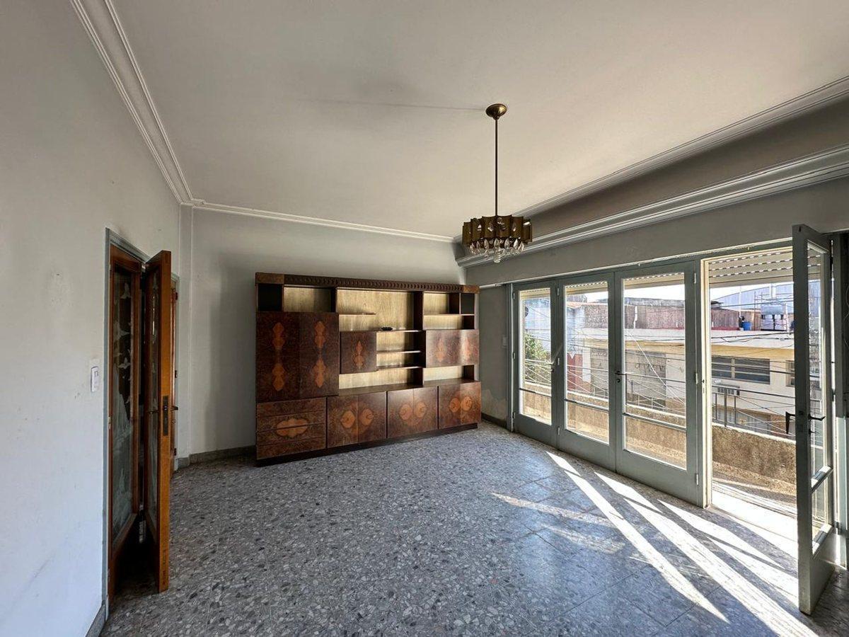 VENTA DEPARTAMENTO 4 AMBIENTES CON TERRAZA