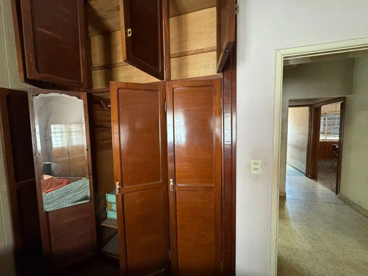 VENTA PROPIEDAD 3 AMB CON PATIO APTO CREDITO MERLO 5