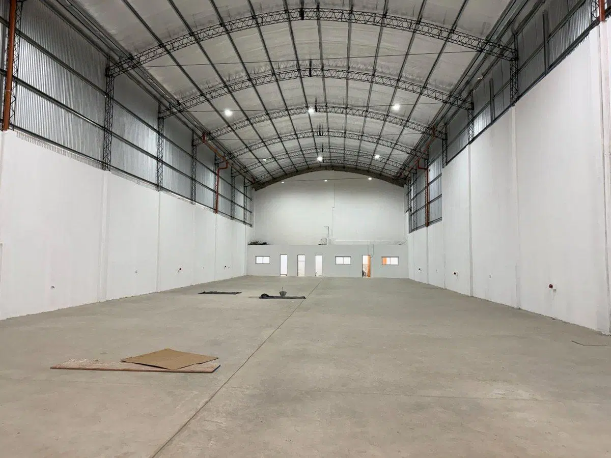 Depósito en venta 700 m2 Ciudadela 4