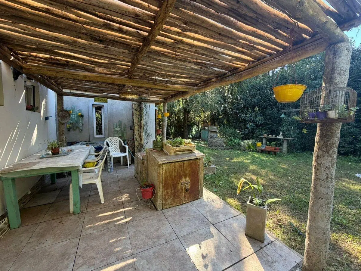 VENTA CASA 3 AMB CON JARDIN PILETA GRAL RODRIGUEZ 5