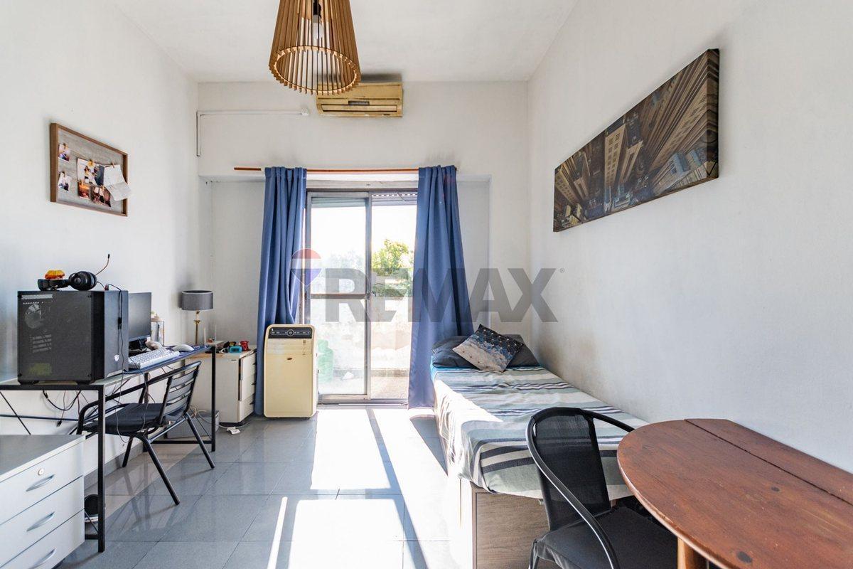 Venta Depto 2 amb con balcón en Villa Gral. Mitre