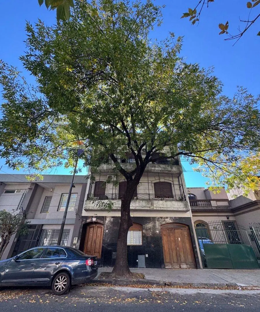 Venta Depto 2 amb con balcón en Villa Gral. Mitre 3