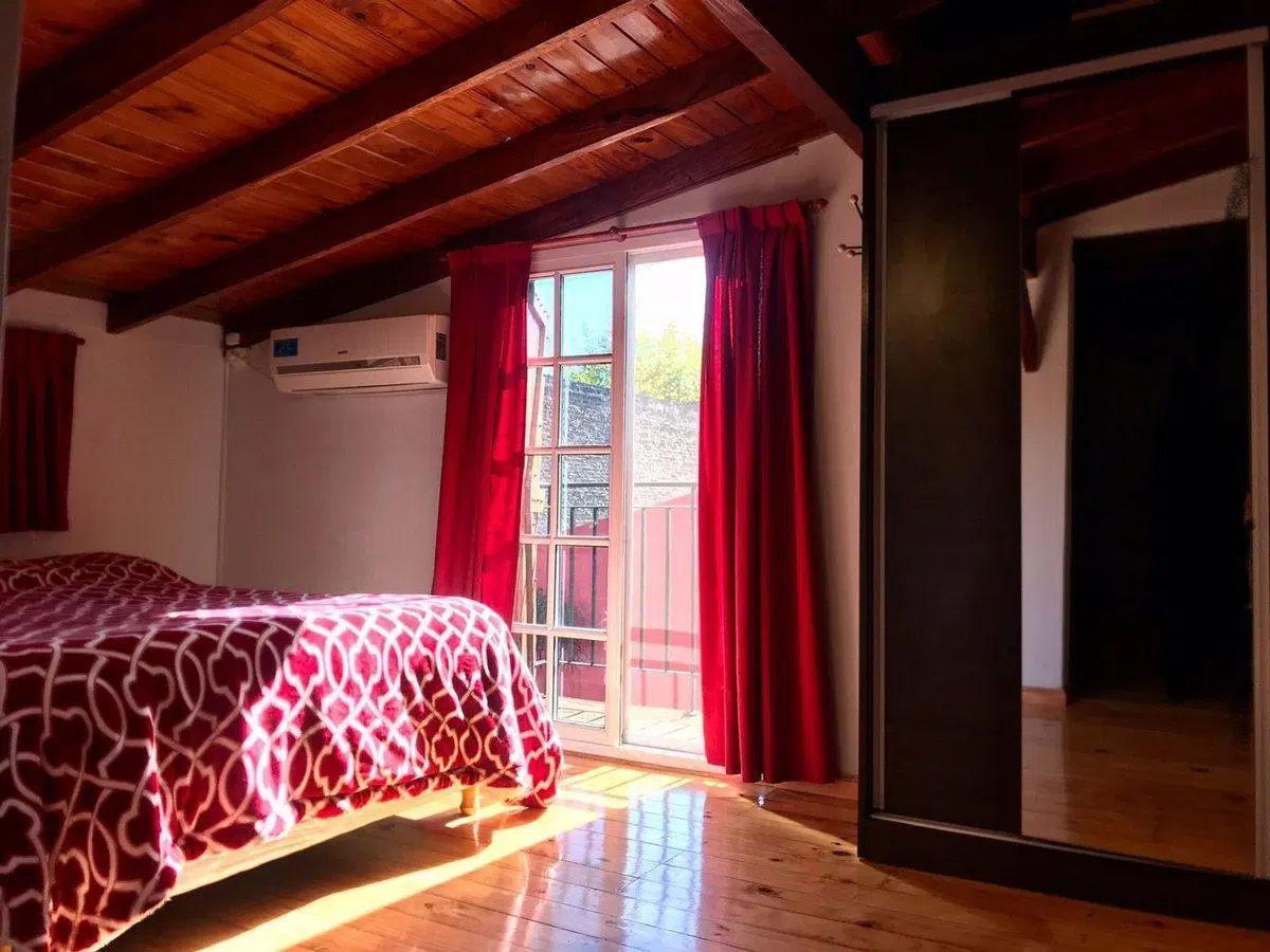 VENTA CASA 4 AMBIENTES CON PILETA PABLO NOGUES 4