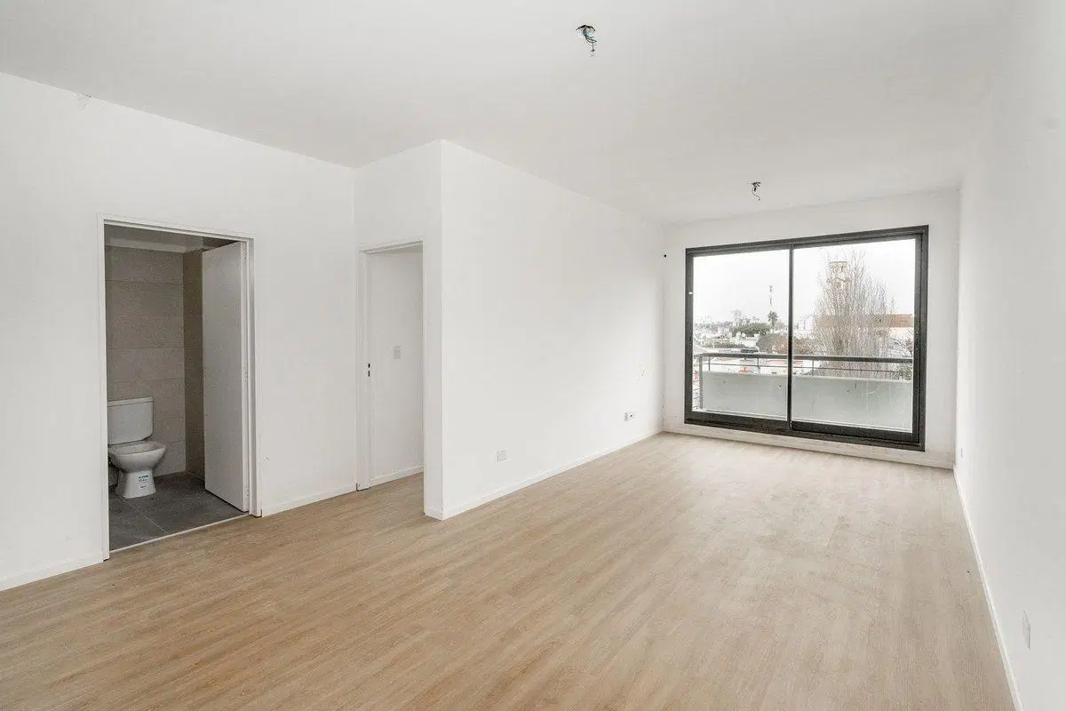 Venta Depto 3 amb balcón y terreza en Montecastro 3