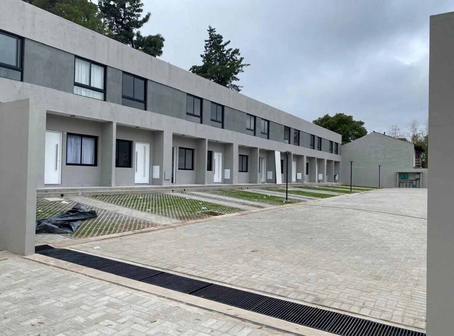 ULTIMOS DUPLEX EN COMPLEJO CIPRES SAN MIGUEL 2