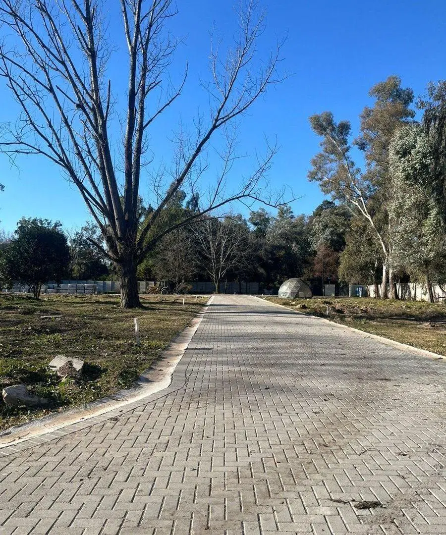 VENTA DE LOTES EN BARRIO CERRADO "LOS PINOS III" 3