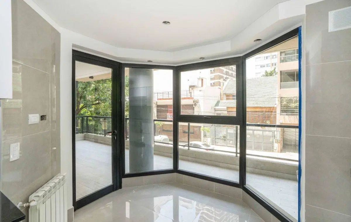 PISO 4 AMBIENTES A ESTRENAR CON 2 COCHERAS 4
