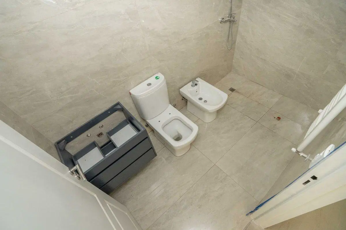 PISO 4 AMBIENTES A ESTRENAR CON 2 COCHERAS 5