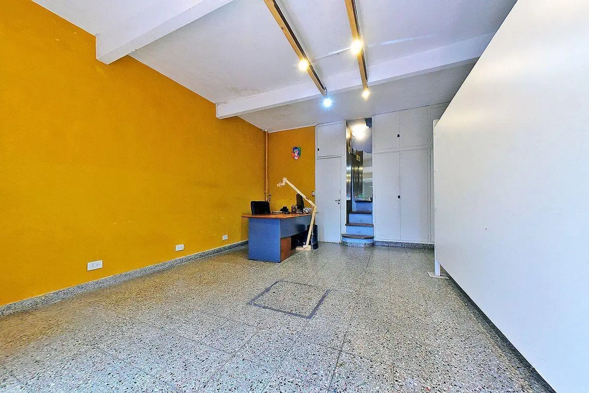 VENTA CASA 6 AMB ESQUINA C COCHERA SANTOS LUGARES 2