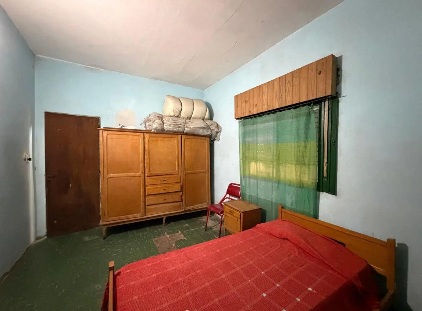 VENTA CASA 3 AMBIENTES CON PATIO Y JARDIN - JCP 4
