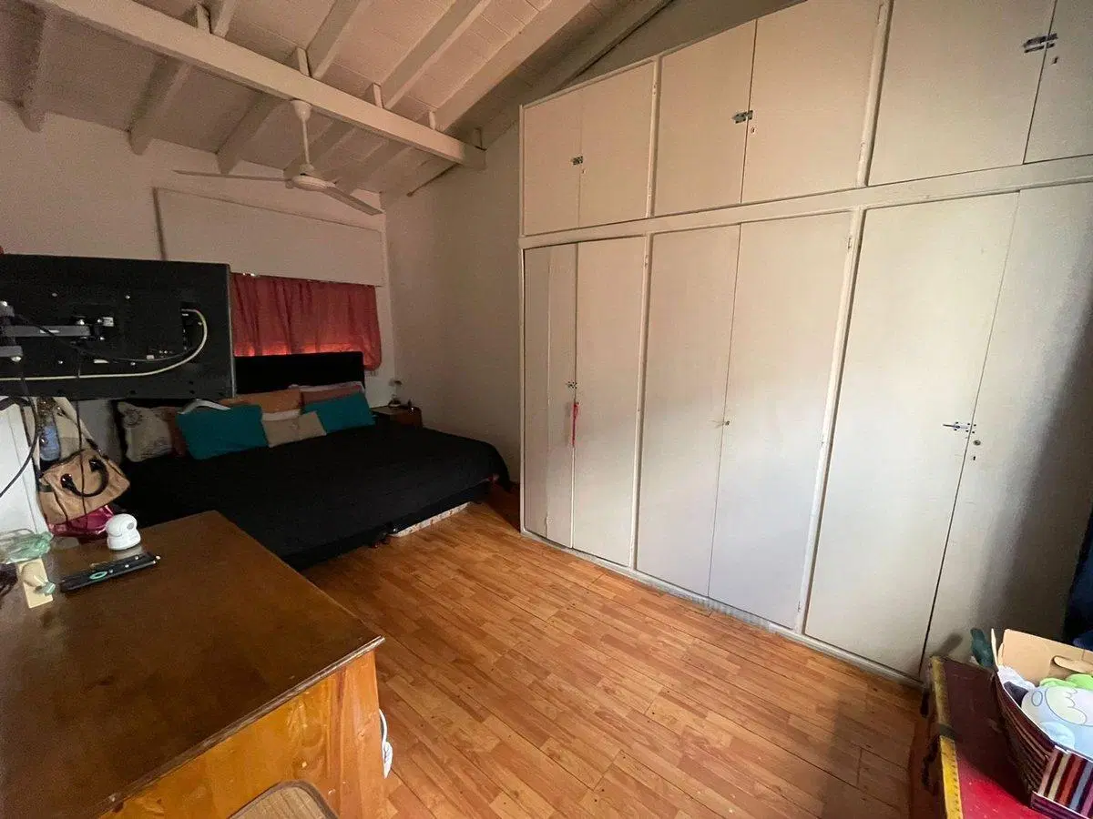 VENTA CASA 4 AMBIENTES HURLINGHAM 5