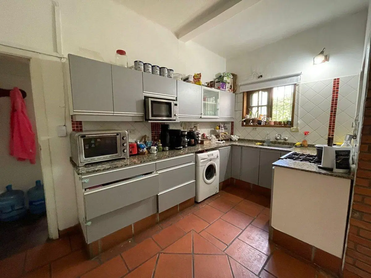 VENTA CASA 4 AMBIENTES HURLINGHAM 4
