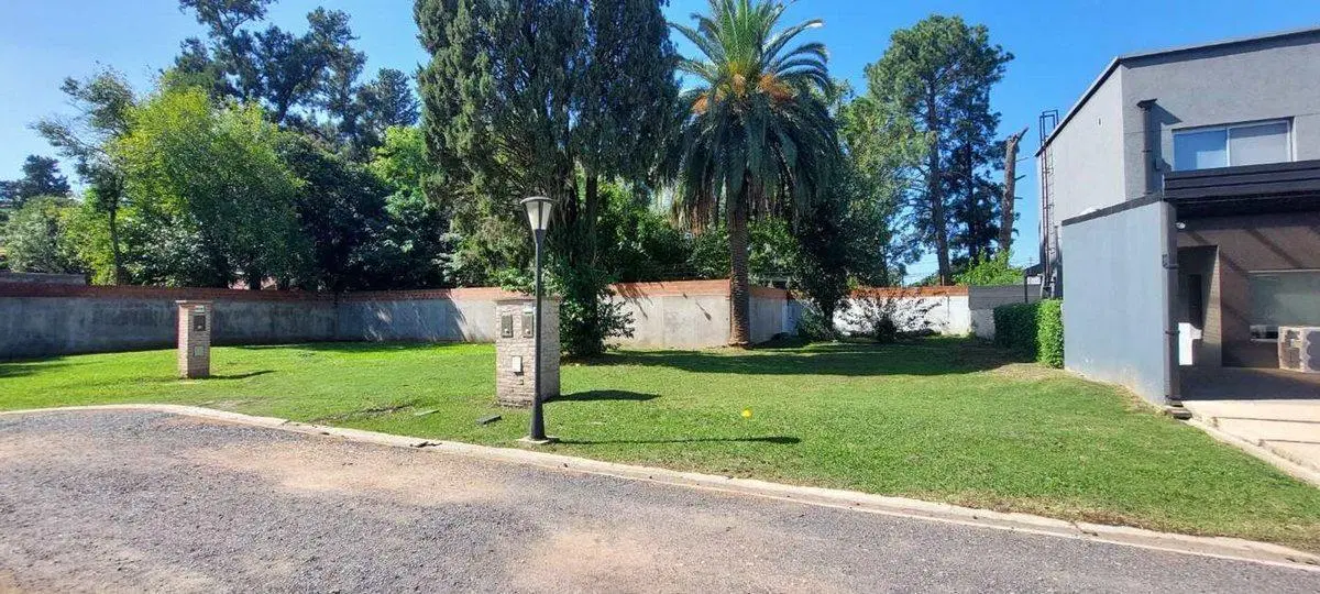 Venta de Lote en Barrio Cerrado LAS MAGNOLIAS 8