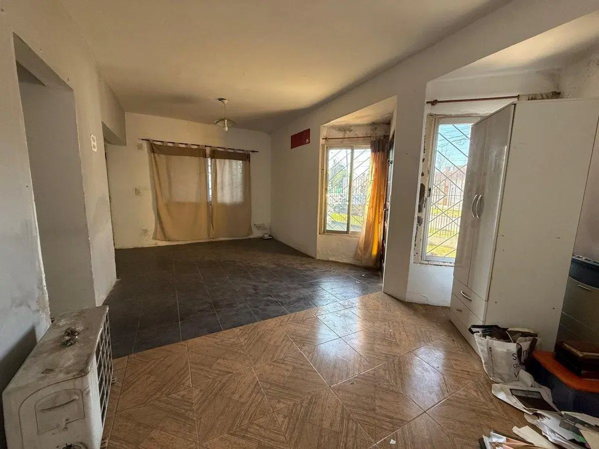 VENTA CASA MULTIFAMILIAR TALAR PILETA QUINCHO 5