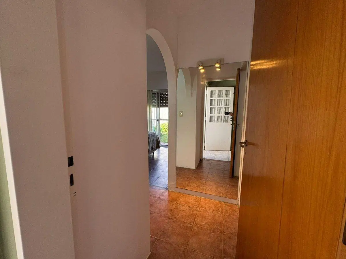 VENTA CASA 5 AMB CON PILETA EN BELLA VISTA CREDITO 2