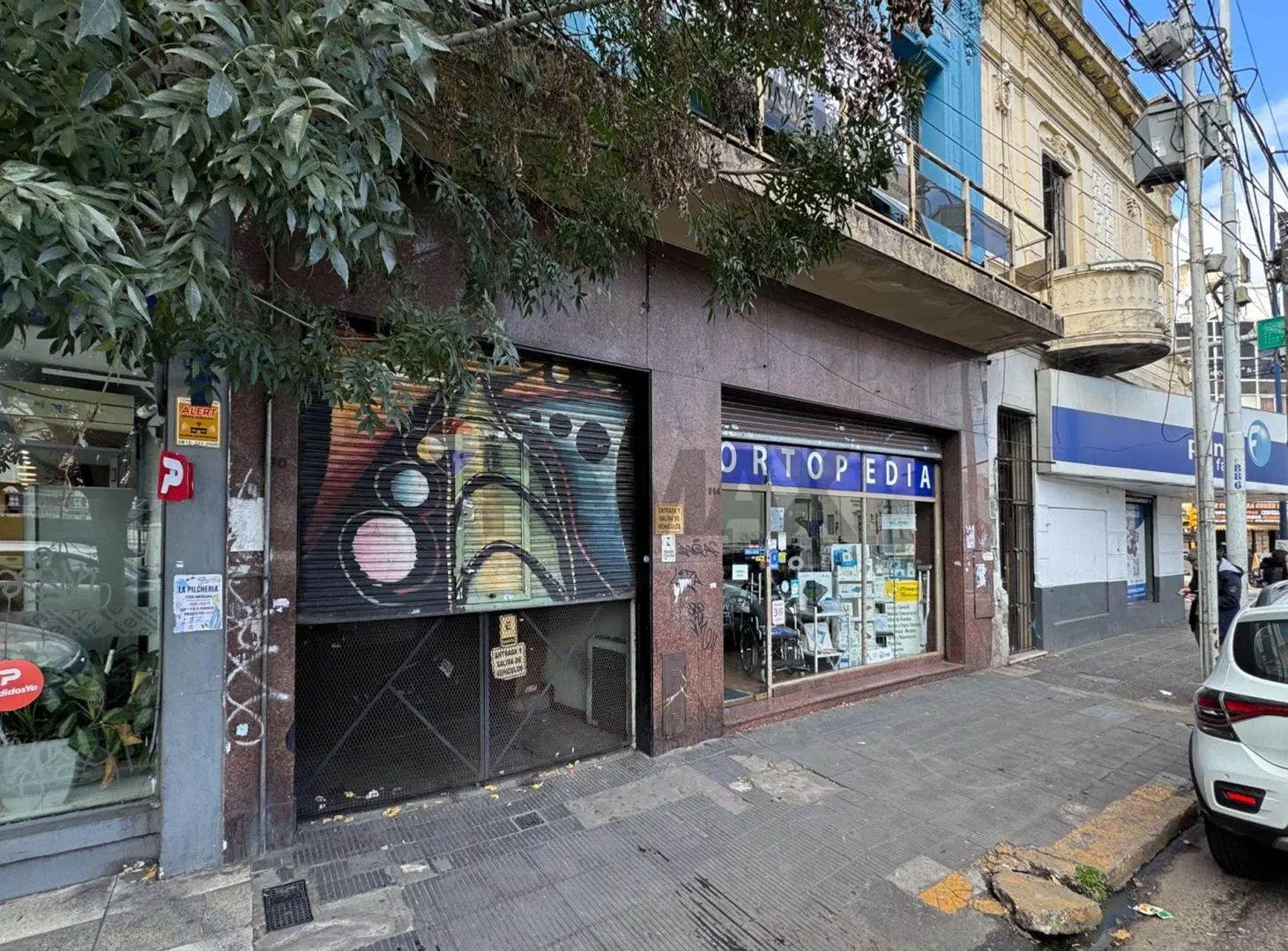 VENTA GALPON Y LOCAL SOBRE AV BELGRANO AVELLANEDA 2