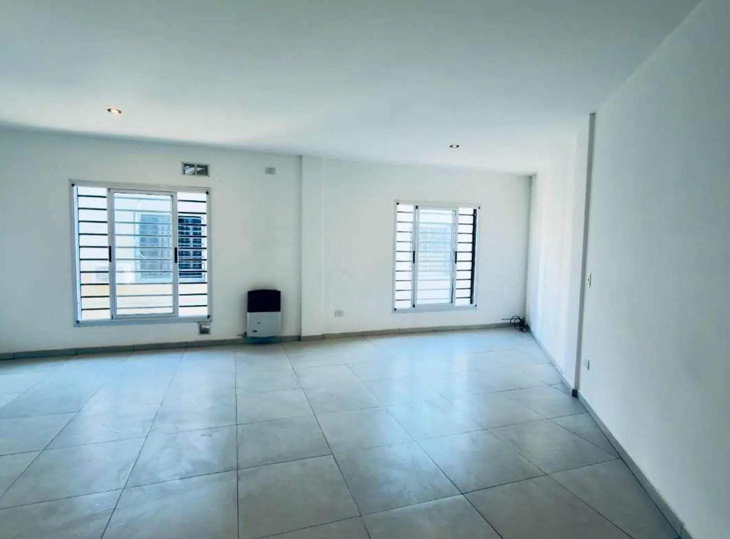 ALQUILER  DEPARTAMENTO MONOAMBIENTE AMPLIO 4