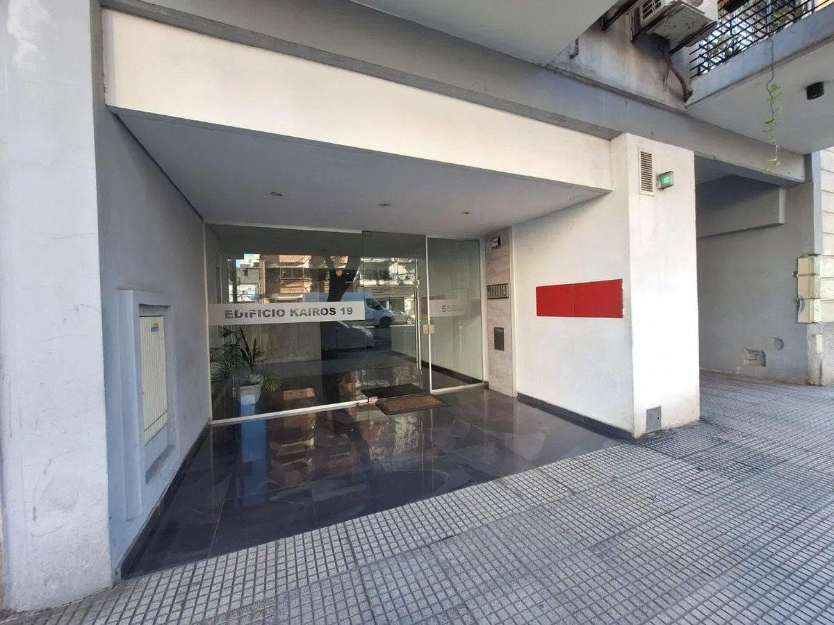 VENTA 2 AMBIENTES  COCHERA VILLA URQUIZA 5