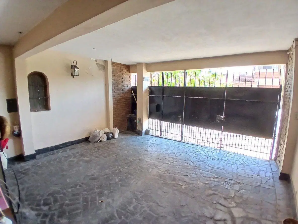 CASA PH 5 AMBIENTES VENTA, BERNAL OESTE GARAGE 4