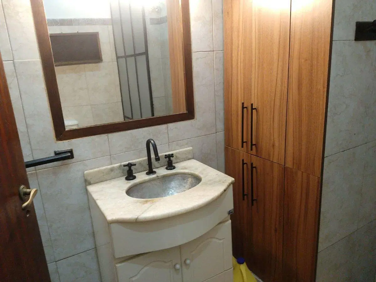 VENTA EN BLOQUE CASA MAS TRES DEPTOS 2 AMB J C PAZ 2