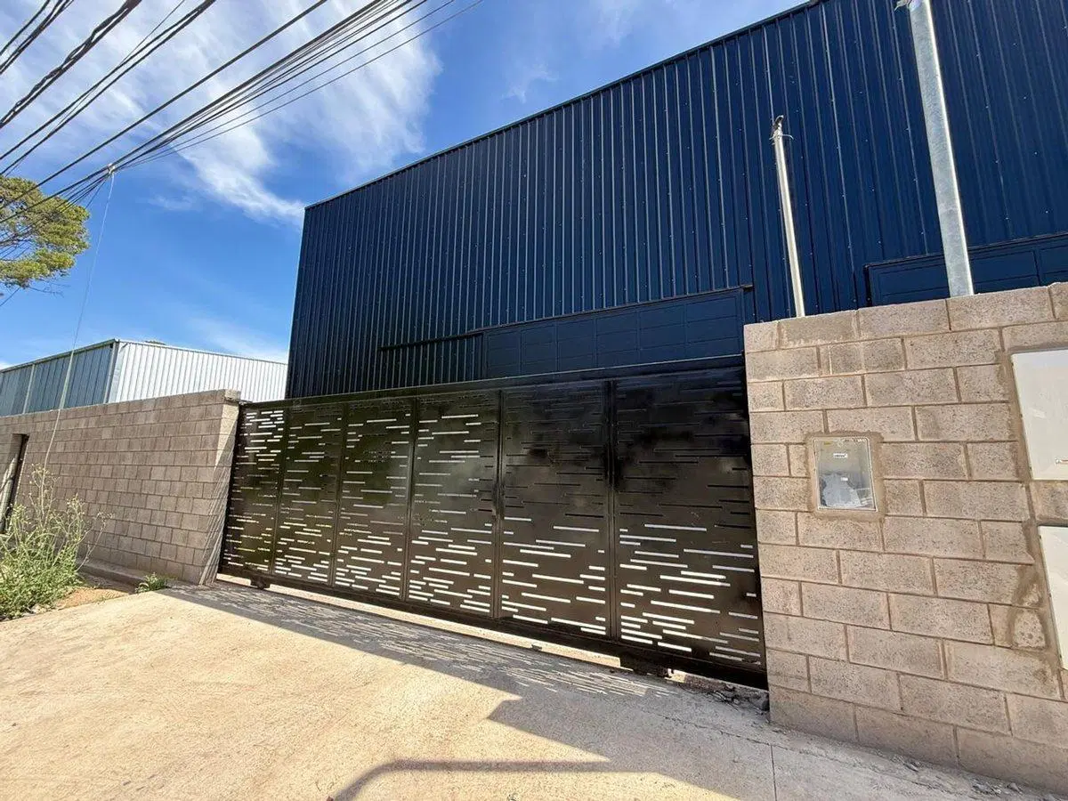 DEPOSITO A ESTRENAR ALQUILA O VENTA - GRAL PACHECO 4