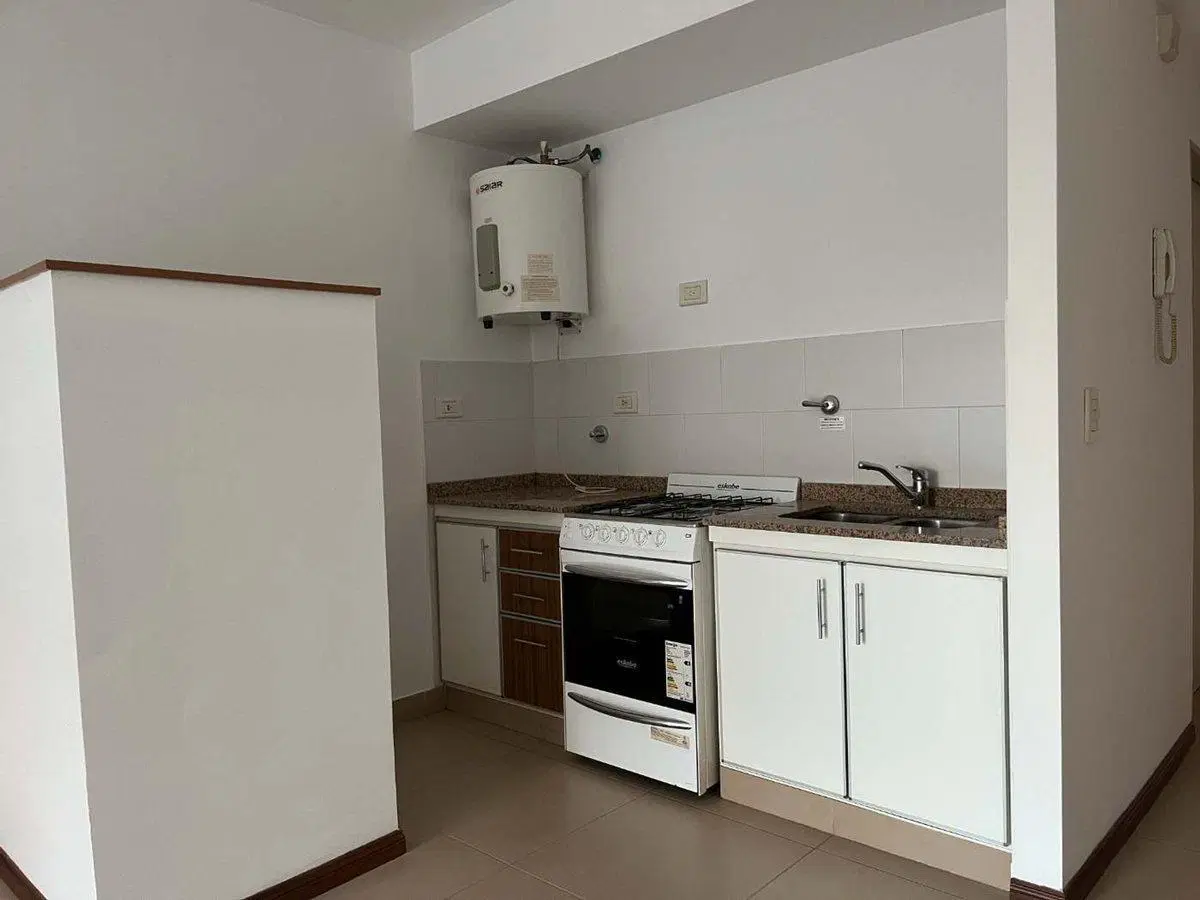 ALQUILER MONOAMBIENTE BALCÓN 5